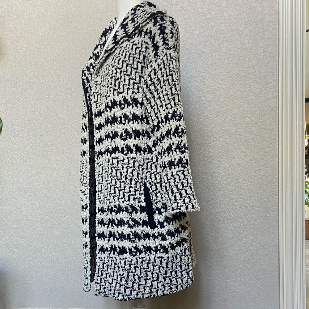Sale! Chic Black and White Textured Cardigan, size S. NWT - Picture 3 of 13